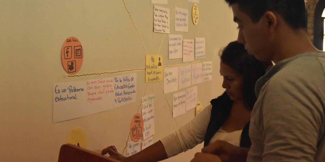 Trabajamos con hombres y mujeres jóvenes, reconociendo su potencial para generar un cambio positivo. Foto: Karen Arita / Oxfam en Honduras